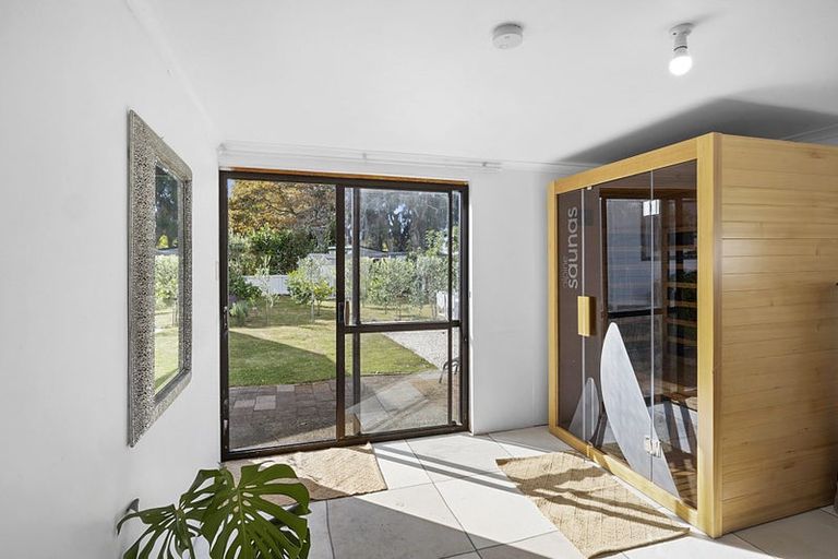 Photo of property in 17 Kipling Drive, Whalers Gate, New Plymouth, 4310