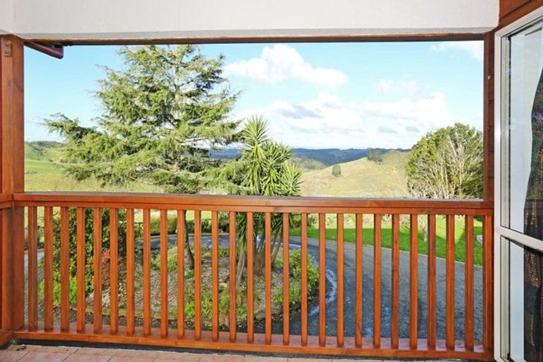 Photo of property in 35 Trigg Road, Huapai, Kumeu, 0810
