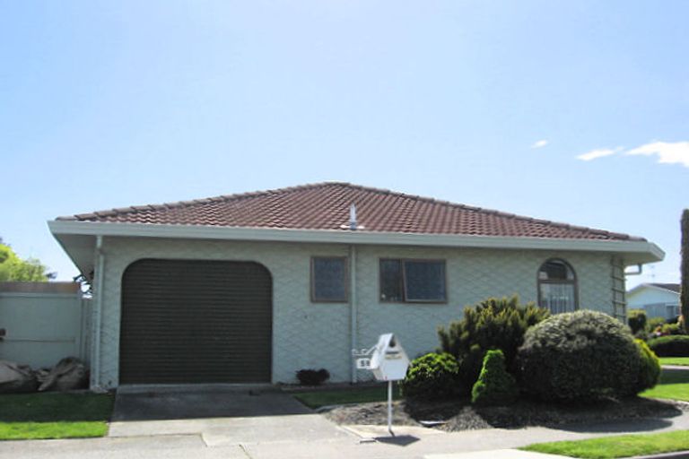 Photo of property in 58 Leicester Street, Stoke, Nelson, 7011