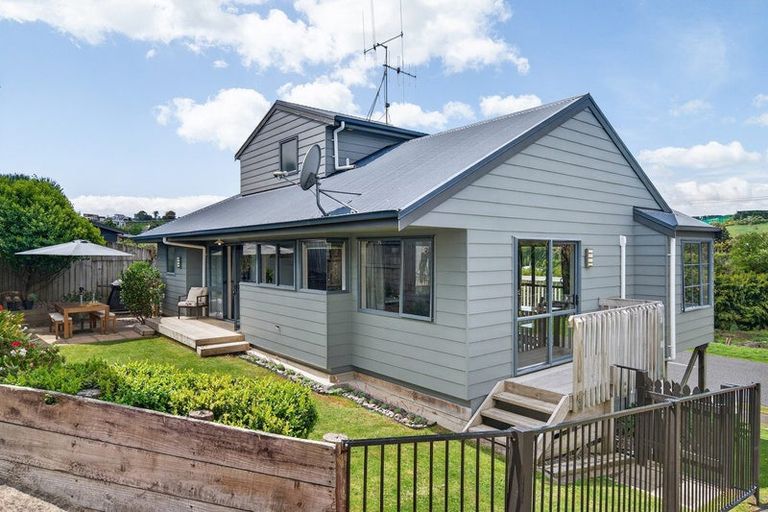 Photo of property in 6a Ranginui Road, Welcome Bay, Tauranga, 3112