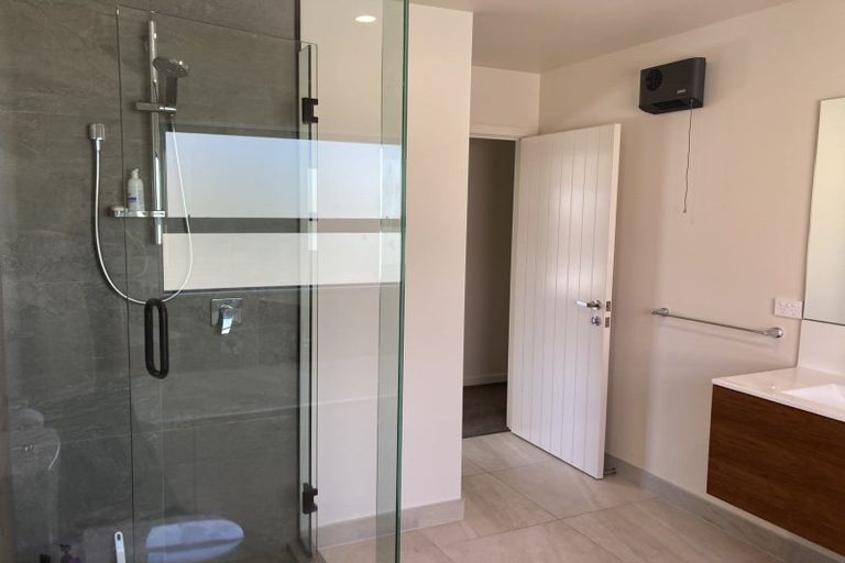 Photo of property in 3 Bargour Street, Wanaka, 9305