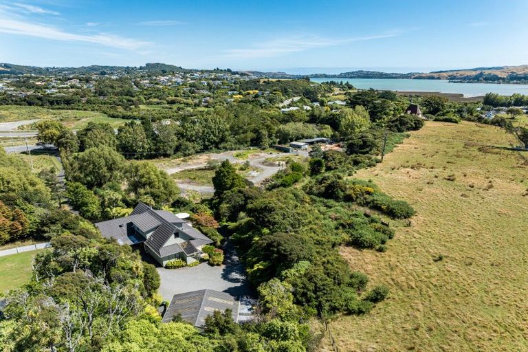 Photo of property in 33 Paremata Haywards Road, Pauatahanui, Porirua, 5381