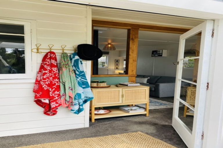 Photo of property in 18 Violet Street, Riverton/aparima, Riverton, 9822