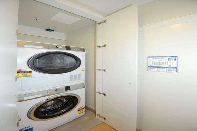 Photo of property in West Fitzroy, 2e/66 Armagh Street, Christchurch Central, Christchurch, 8013