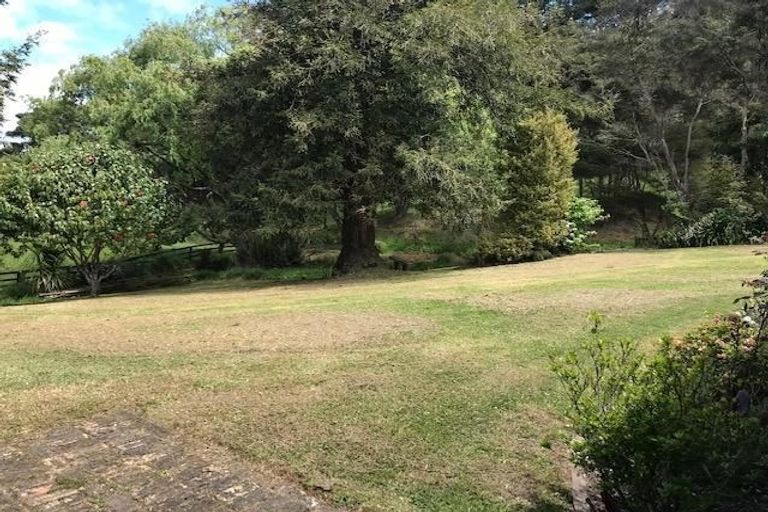 Photo of property in 47 Anzac Road, Waitakere, Auckland, 0816