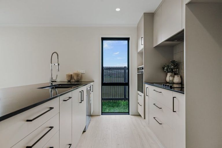 Photo of property in 16 Rehua Way, Papamoa, 3118