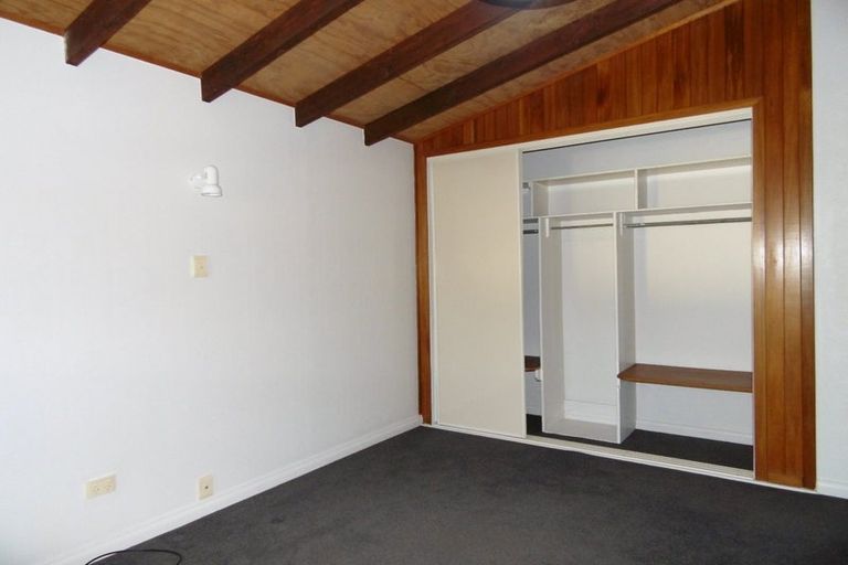 Photo of property in 61 Rhinevale Close, Henderson, Auckland, 0612