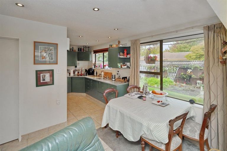 Photo of property in 2/41 Tivoli Place, Bishopdale, Christchurch, 8053