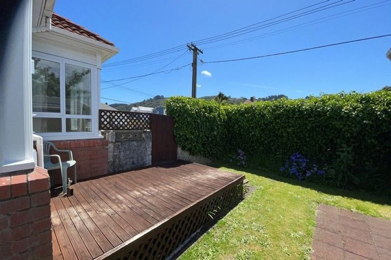Photo of property in 8 Gillespie Street, Taita, Lower Hutt, 5011