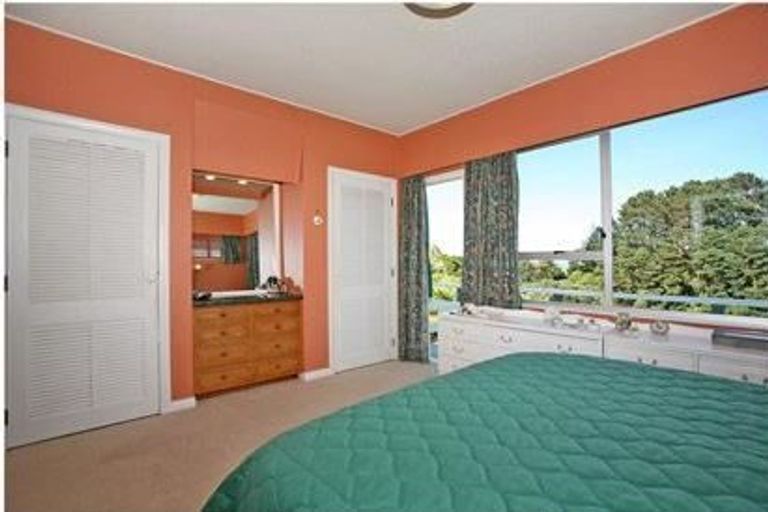 Photo of property in 91 Tirohanga Road, Tirohanga, Lower Hutt, 5010