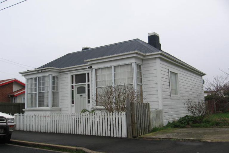 Photo of property in 122 Melbourne Street, South Dunedin, Dunedin, 9012