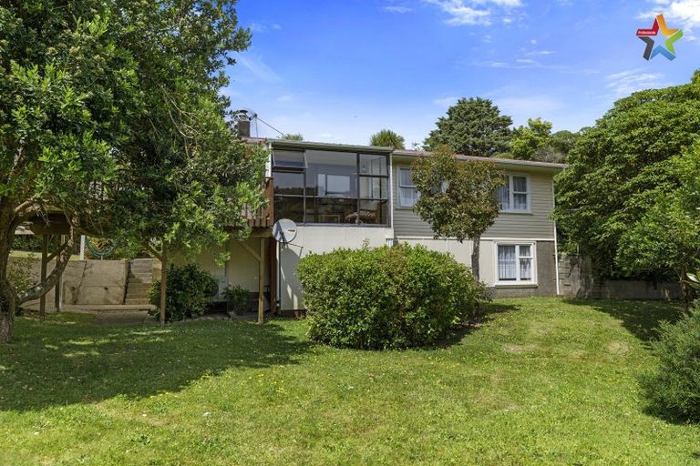 Photo of property in 89 Normandale Road, Normandale, Lower Hutt, 5010