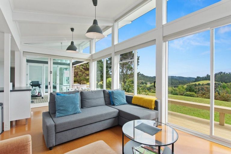 Photo of property in 190 Paroa Bay Road, Russell, 0272