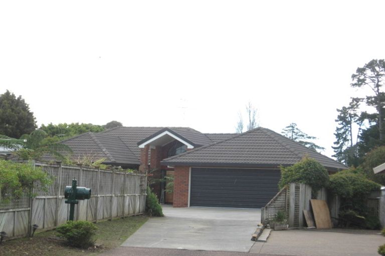 Photo of property in 16 Gairloch Place, Wattle Downs, Auckland, 2103