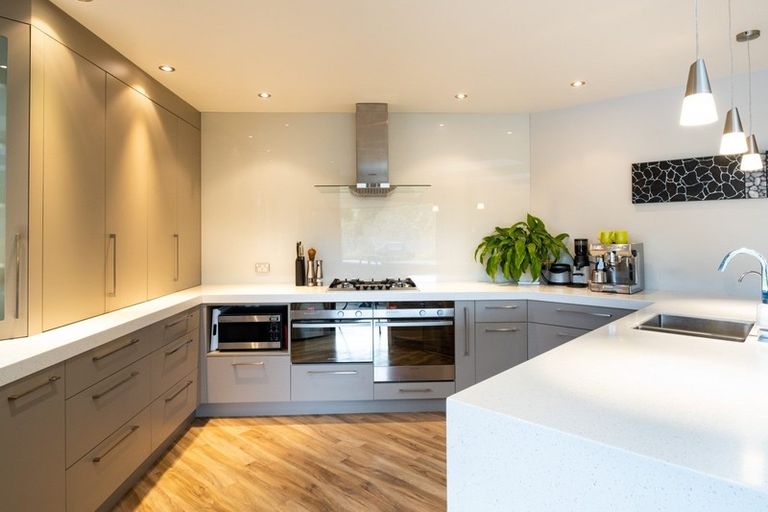 Photo of property in 43 Tauroa Valley Road, Havelock North, 4130