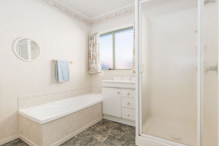 Photo of property in 19b Dennis Taylor Court, Paraparaumu, 5032