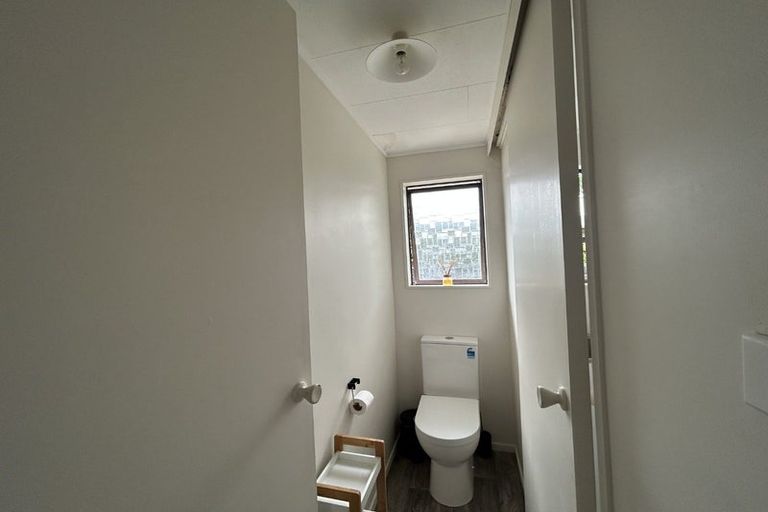 Photo of property in 3 Escort Grove, Awapuni, Palmerston North, 4412