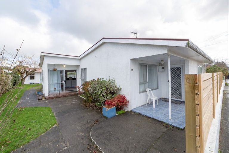 Photo of property in 14 Humphries Street, Greytown, 5712