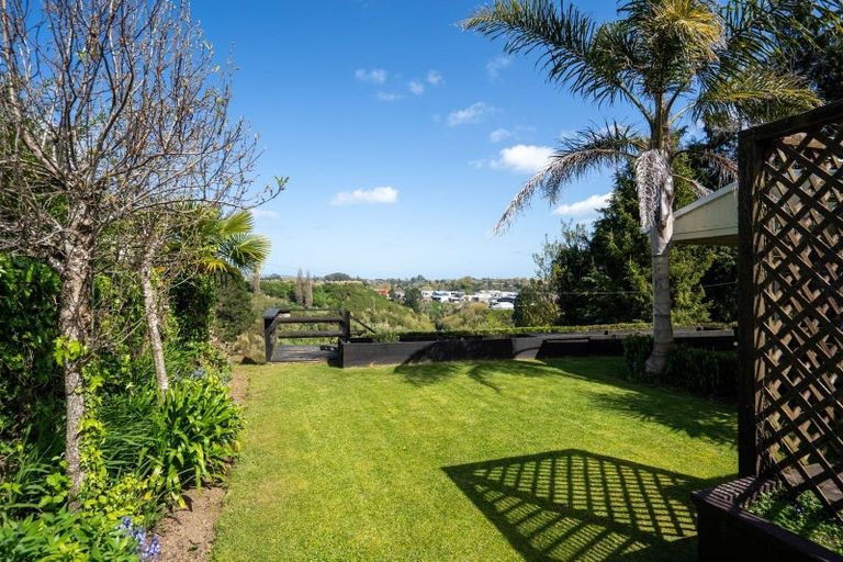 Photo of property in 97 Thornton Road, Cambridge, 3434