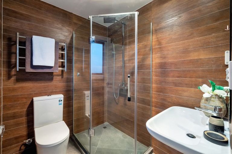 Photo of property in 128 Nile Road, Milford, Auckland, 0620