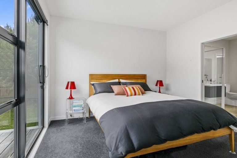 Photo of property in 43a Heretaunga Street, Petone, Lower Hutt, 5012