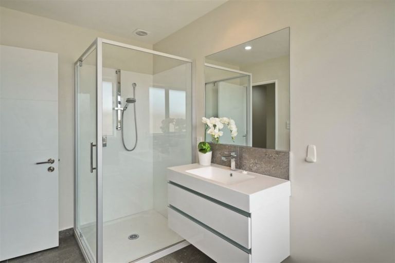 Photo of property in 17 Ormandy Court, Amberley, 7410