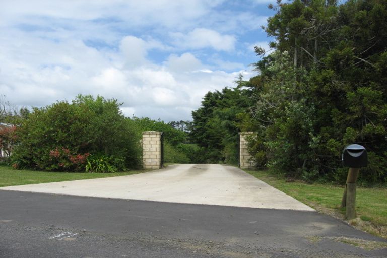 Photo of property in 191 Trigg Road, Kumeu, 0891