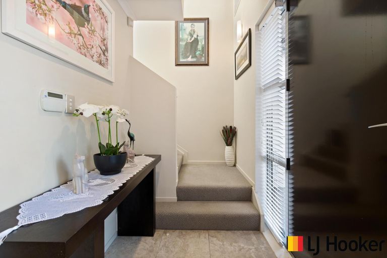 Photo of property in 30 Reins Road, Takanini, 2112