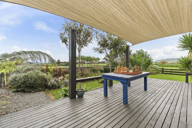 Photo of property in 37 Upper Pitone Road, Pitone, New Plymouth, 4374