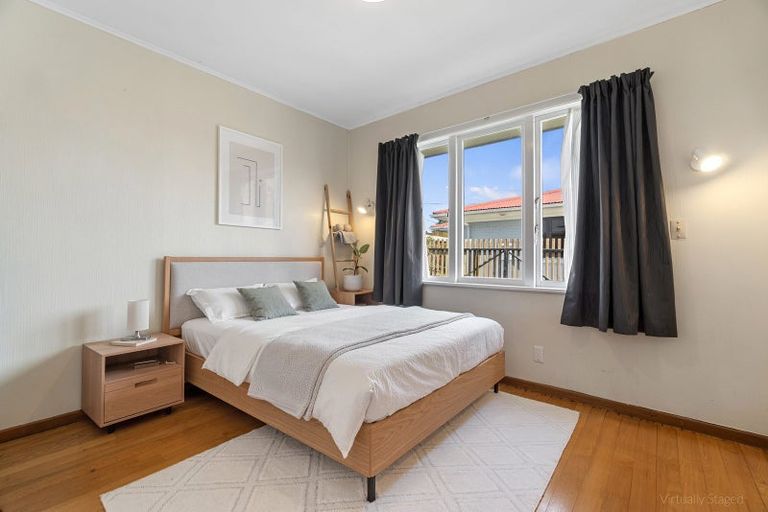 Photo of property in 15 Sheridan Street, Silverdale, Hamilton, 3216