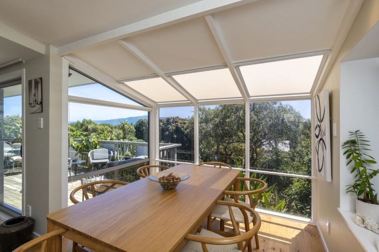 Photo of property in 7 Kawau Grove, Waikanae Beach, Waikanae, 5036