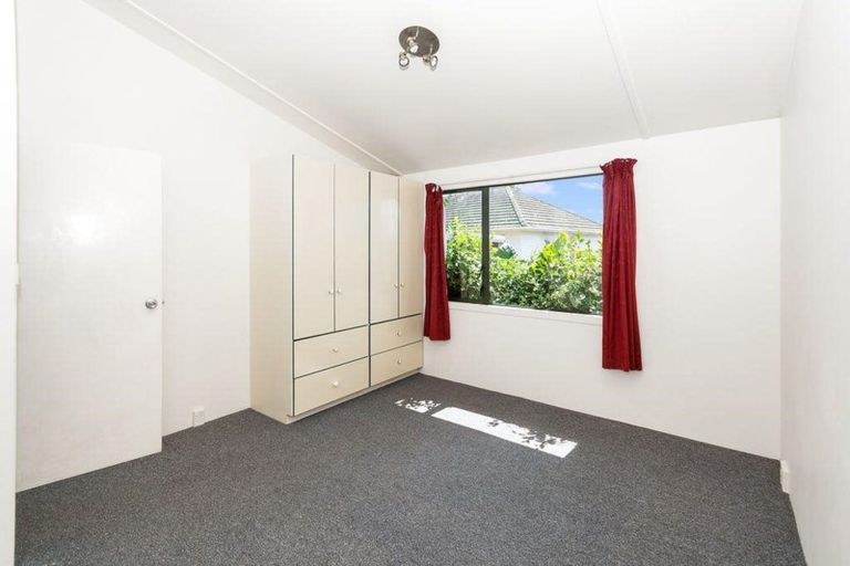 Photo of property in 23a Bedford Street, Te Atatu South, Auckland, 0610