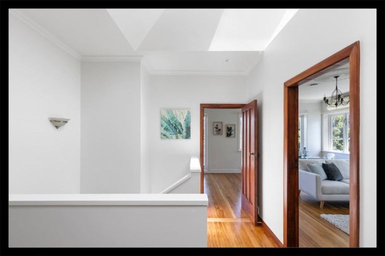 Photo of property in 118 Cashmere Avenue, Khandallah, Wellington, 6035