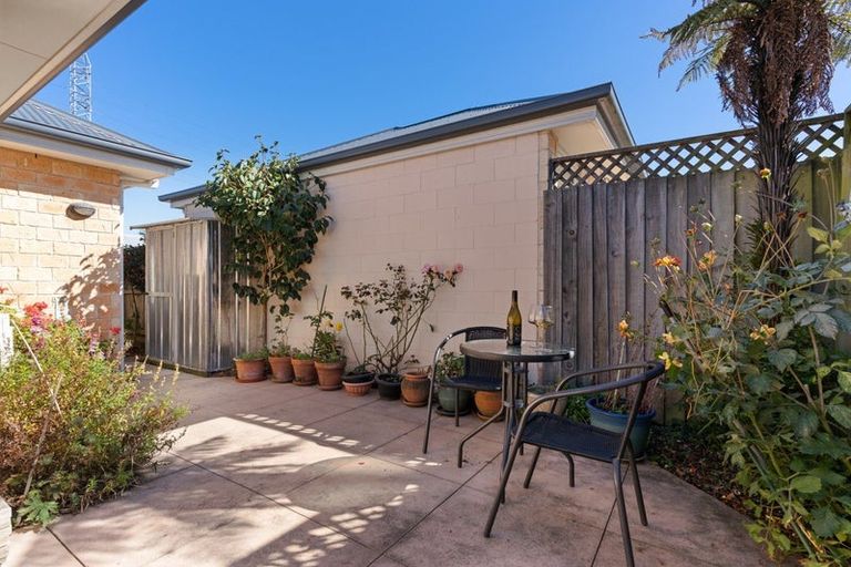 Photo of property in 2/280 Halswell Road, Halswell, Christchurch, 8025