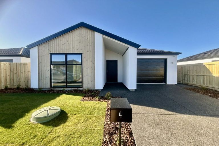 Photo of property in 4 Riroriro Lane, Halswell, Christchurch, 8025