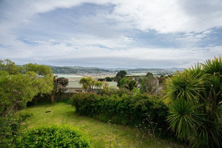 Photo of property in 38 Sidlaw Street, Strathmore Park, Wellington, 6022