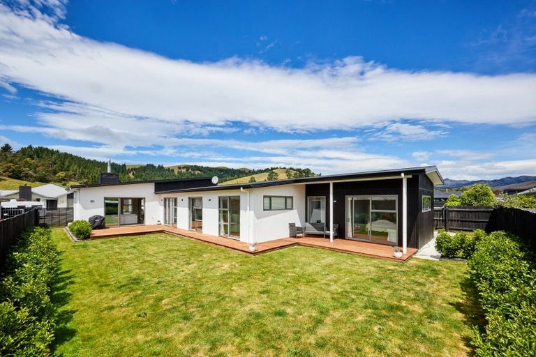 Photo of property in 24 Grigg Drive, Witherlea, Blenheim, 7201