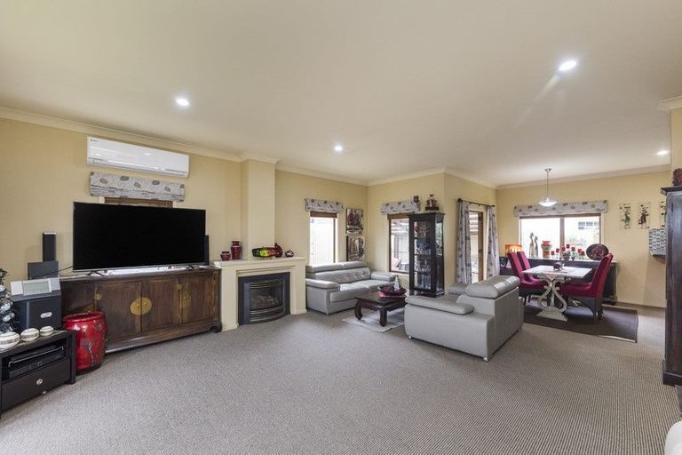 Photo of property in 41 Fitchett Street, Palmerston North, 4410
