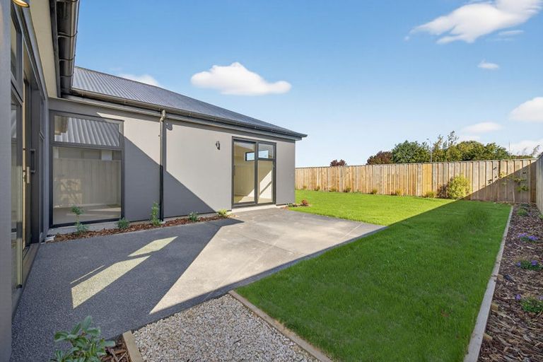 Photo of property in 4 Inch Crescent, Rangiora, 7400