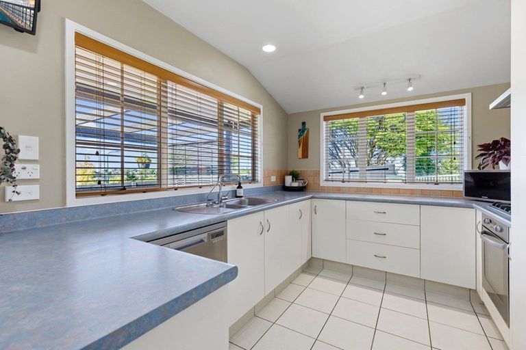 Photo of property in 14 Tamworth Place, Gate Pa, Tauranga, 3112