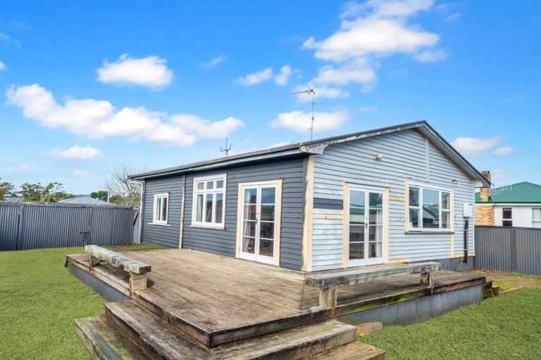 Photo of property in 161 Hakanoa Street, Huntly, 3700