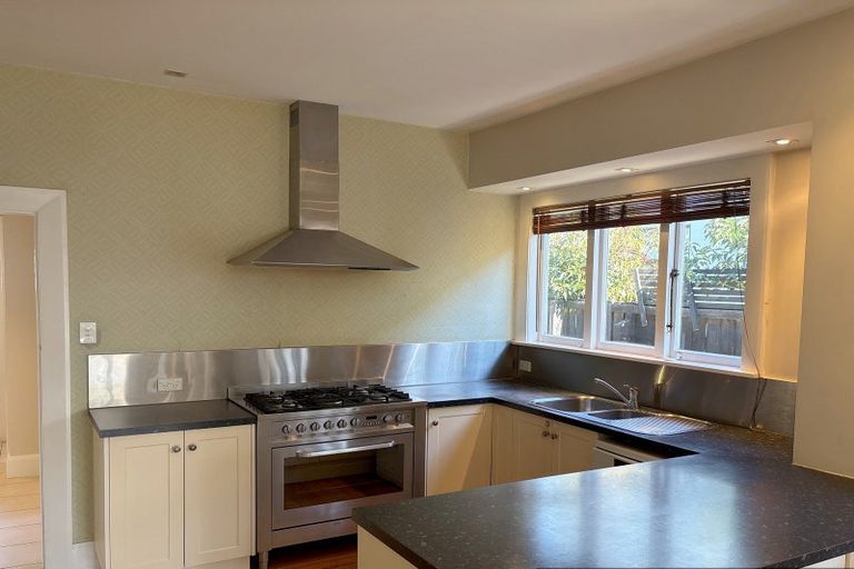 Photo of property in 40 Mcfaddens Road, St Albans, Christchurch, 8052