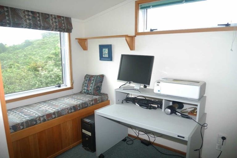 Photo of property in 15 The Quarterdeck, Whitby, Porirua, 5024