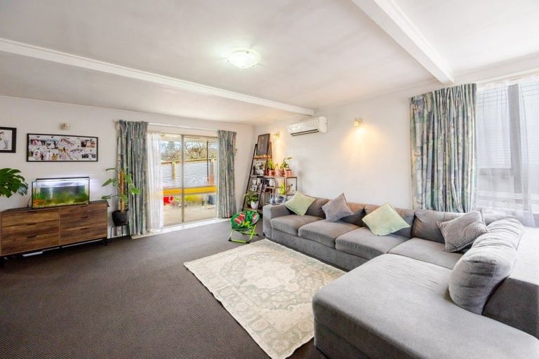 Photo of property in 12 Tamumu Road, Waipawa, 4210