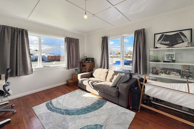 Photo of property in 97 Niblett Street, Whanganui, 4500