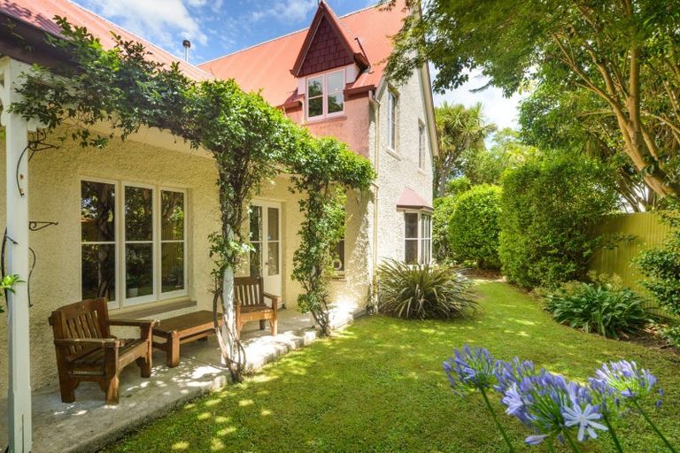 Photo of property in 12 Astrid Court, Awapuni, Palmerston North, 4412