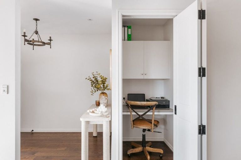 Photo of property in 29 Holcombrooke Lane, Welcome Bay, Tauranga, 3175