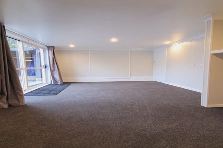 Photo of property in 41 Chorley Avenue, Massey, Auckland, 0614