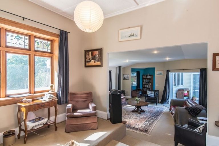 Photo of property in 43 Dale Road, Raumati South, Paraparaumu, 5032