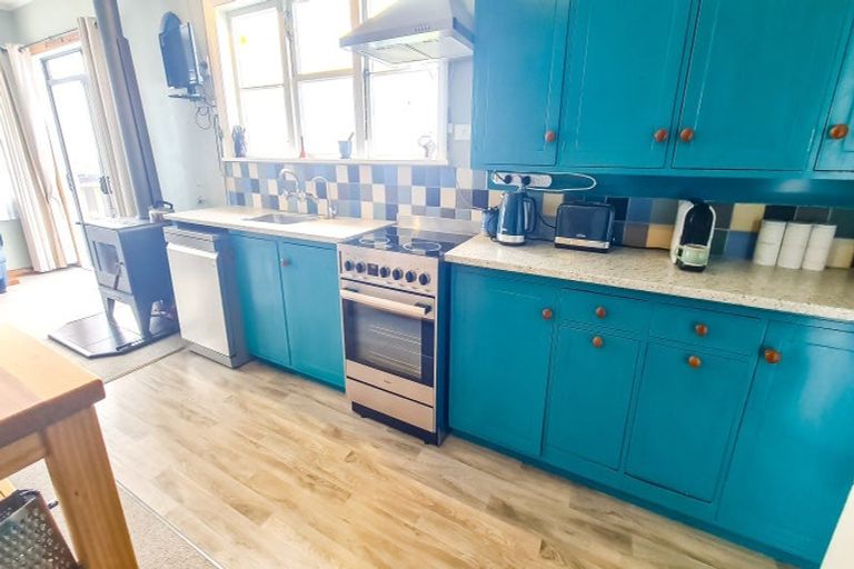 Photo of property in 23 Osborne Street, Riverton/aparima, Riverton, 9822